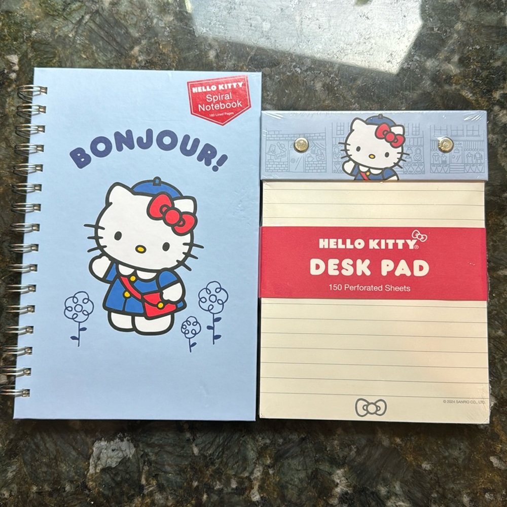 Hello Kitty Bundle Note Pad & Desk Pad